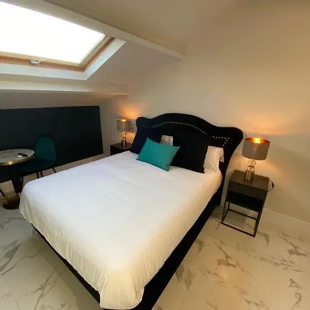 1907 Apart Otel Gijón